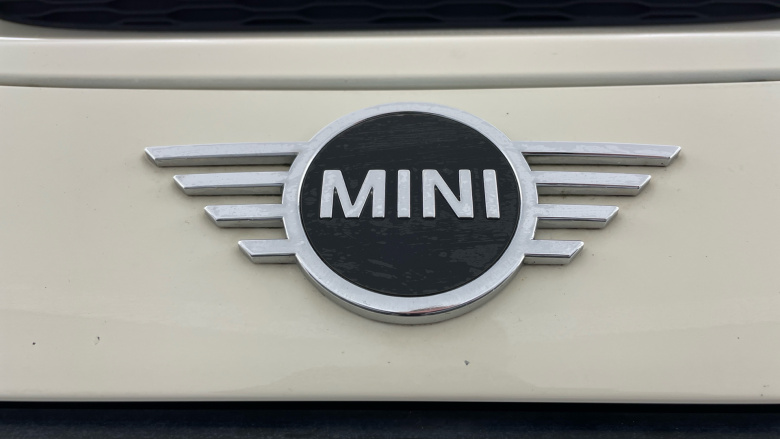 MINI Hatchback 2.0 Cooper S Sport II 3dr Petrol Hatchback